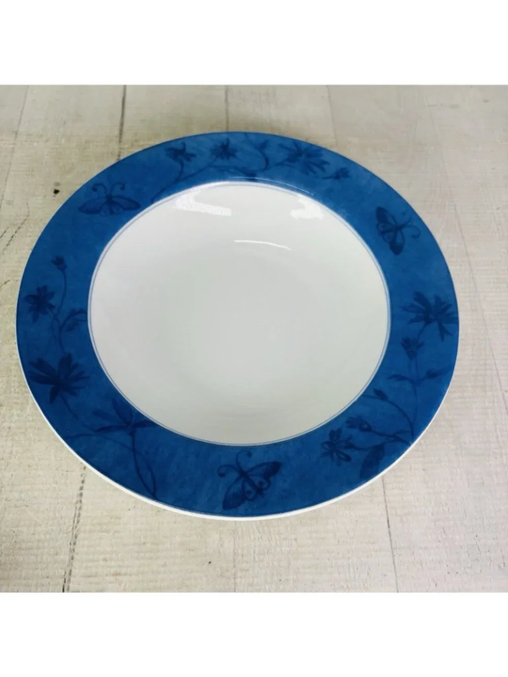 Coventry BLUE BUTTERFLY White Blue Porcelain Large Rim 9 1/4